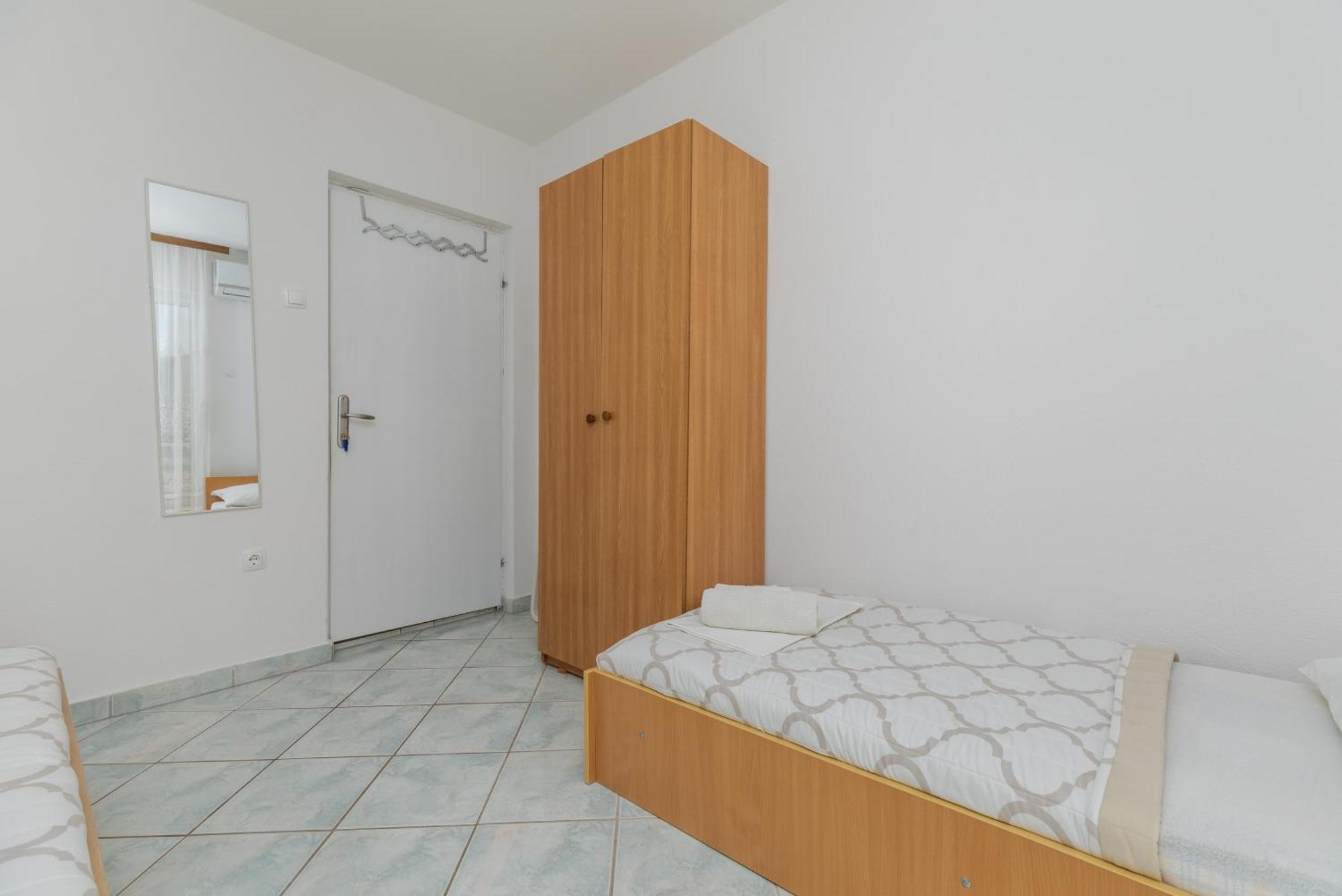 Apartments By The Sea Podaca, Makarska - 515 Rum bild