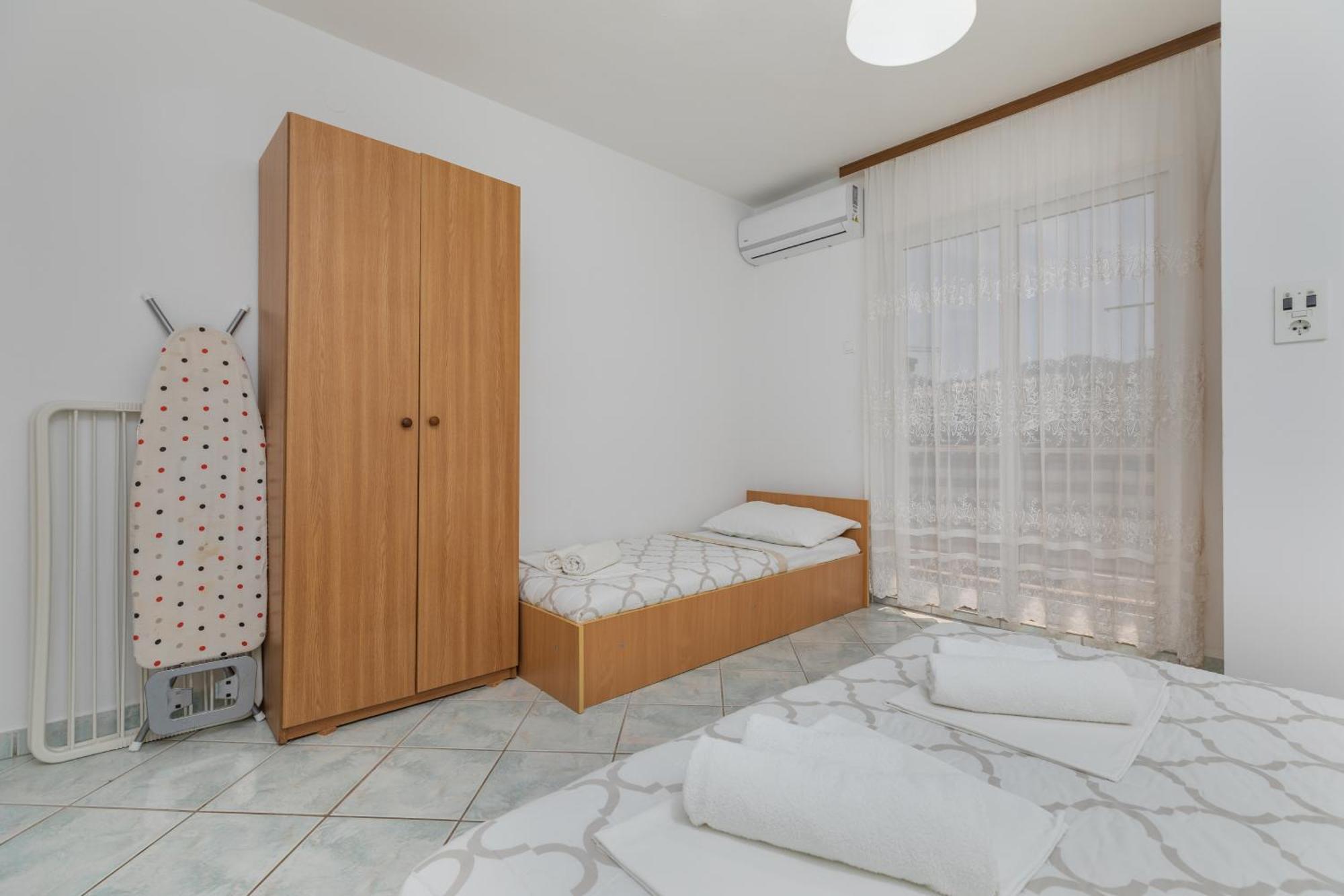 Apartments By The Sea Podaca, Makarska - 515 Rum bild